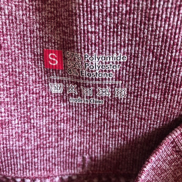 Maroon heathered compression gym shorts - Picture 3 of 4